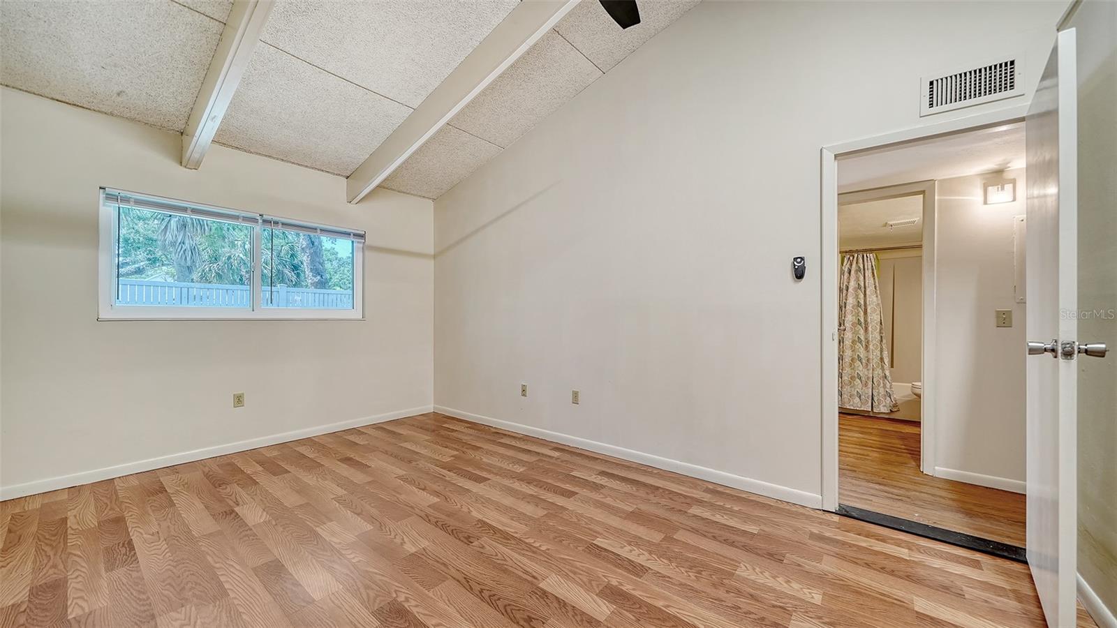 500 N Jefferson Ave #b-5 Property Photo 16