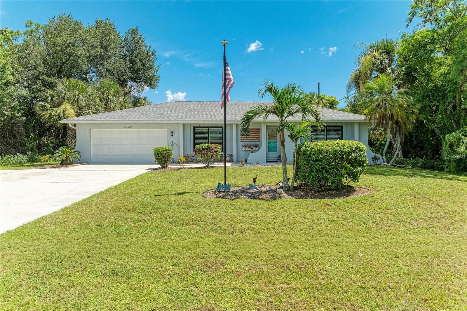 18565 EDGEWATER DR Property Photo 1