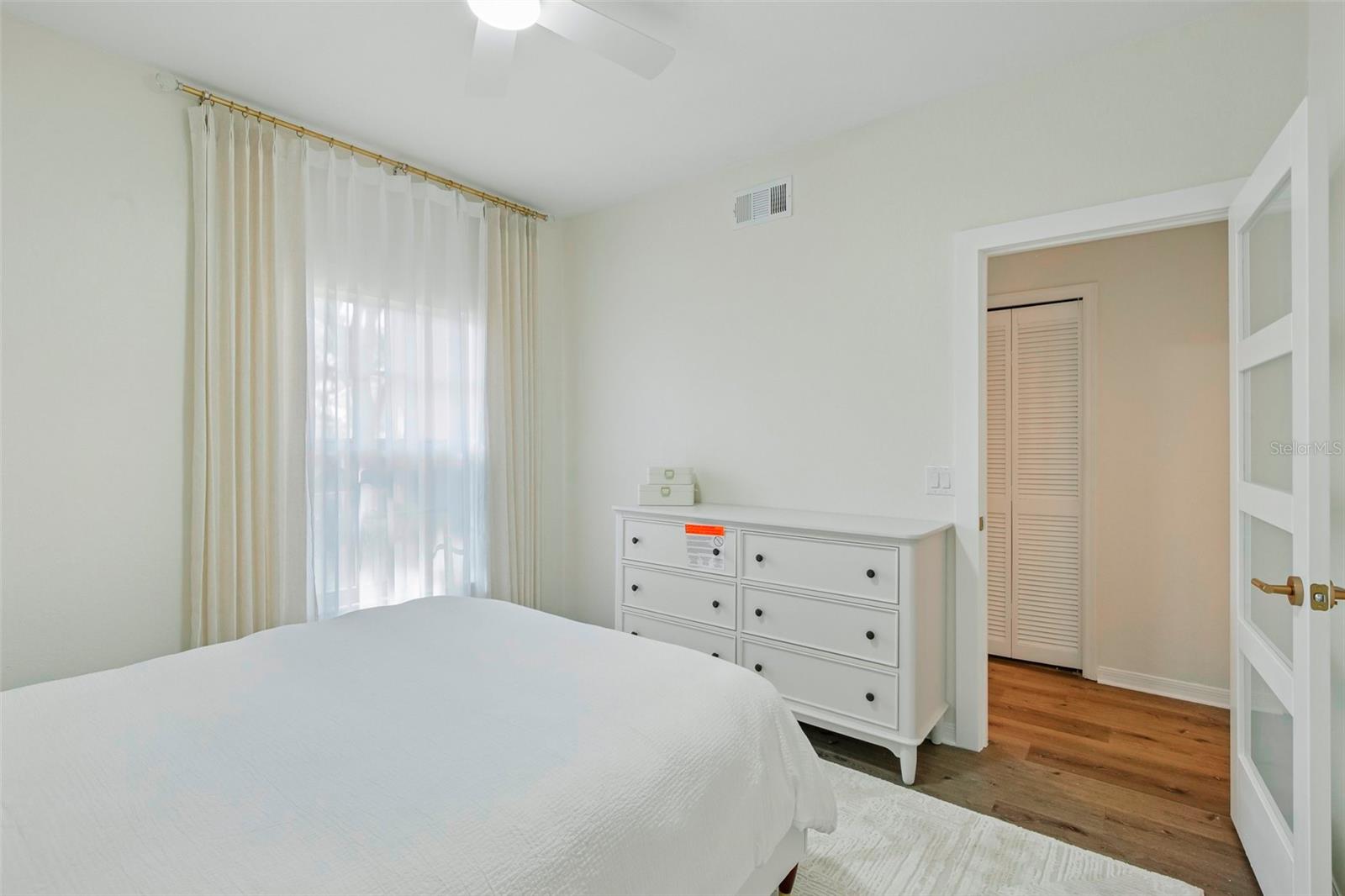 5174 Northridge Rd #104 Property Photo 23