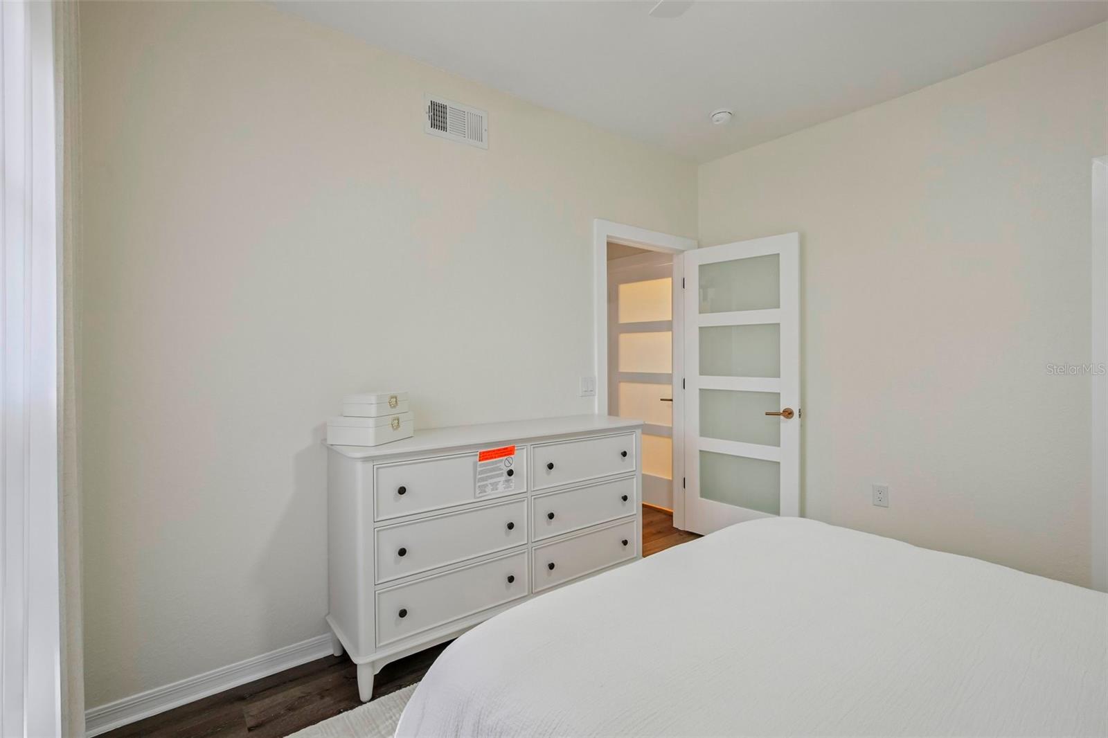 5174 Northridge Rd #104 Property Photo 25