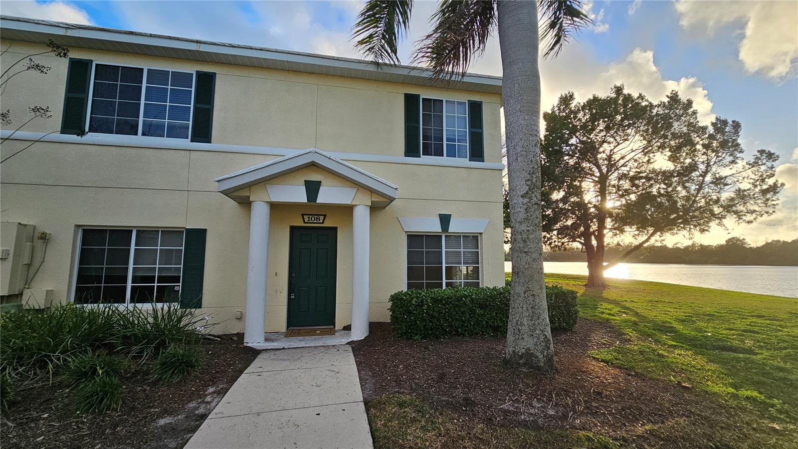 220 CAPE HARBOUR LOOP #108 Property Photo 1