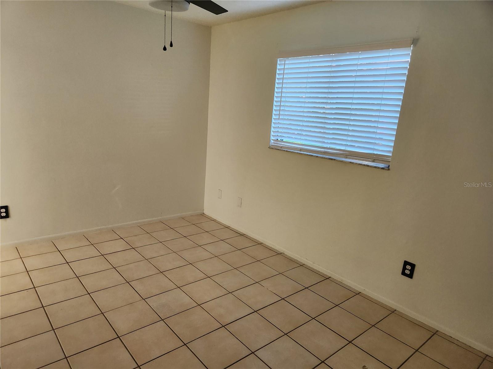 1120 36th St W #a Property Photo 10