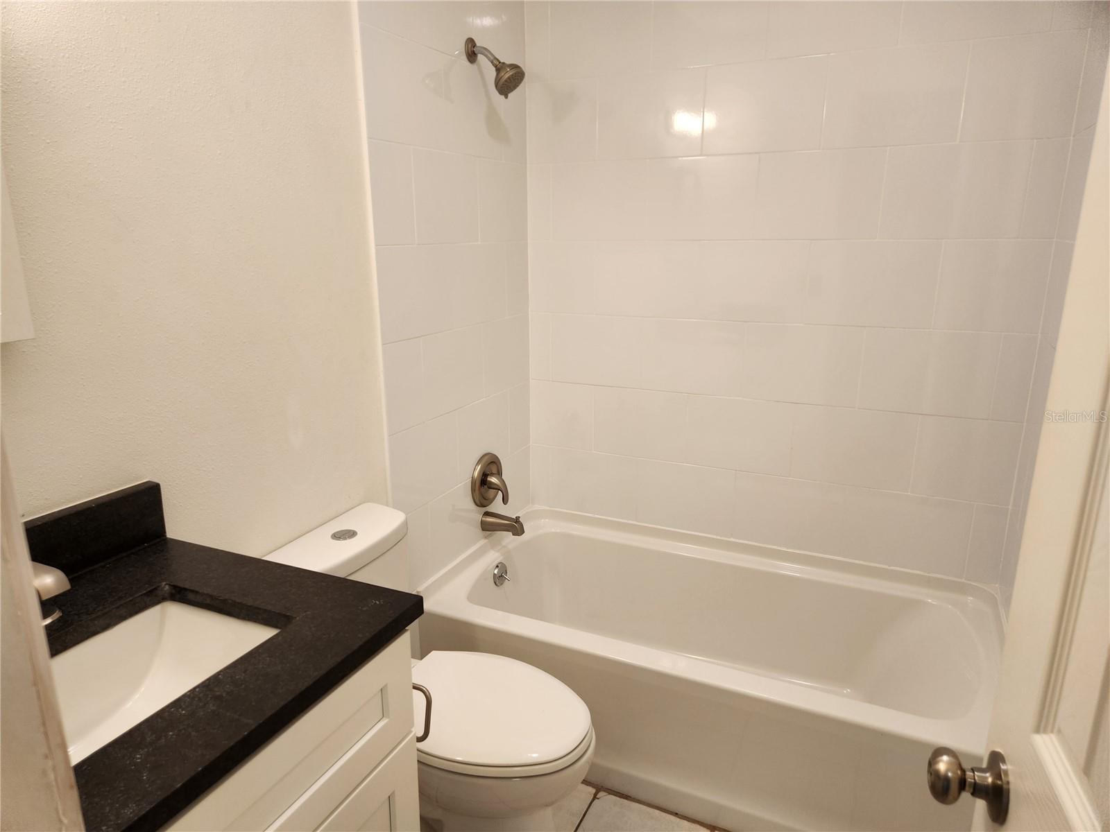 1120 36th St W #a Property Photo 15