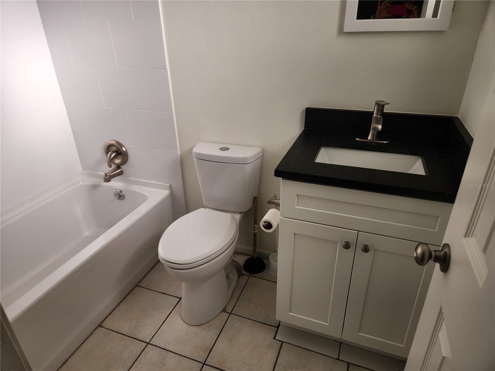1120 36th St W #a Property Photo 17