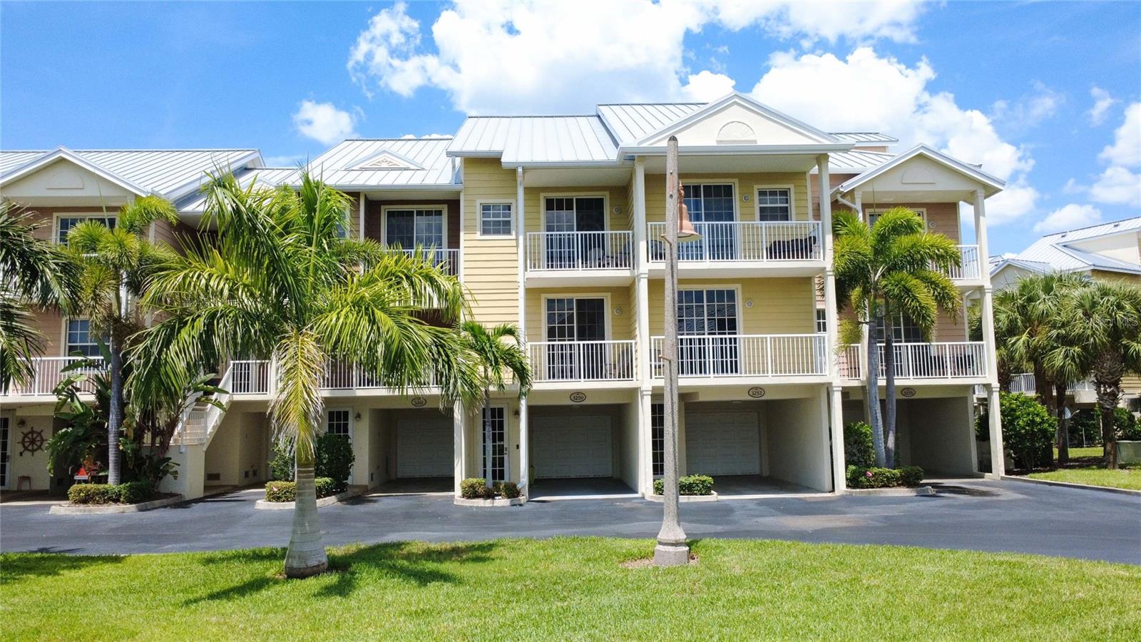 3259 MANGROVE POINT DR Property Photo 1