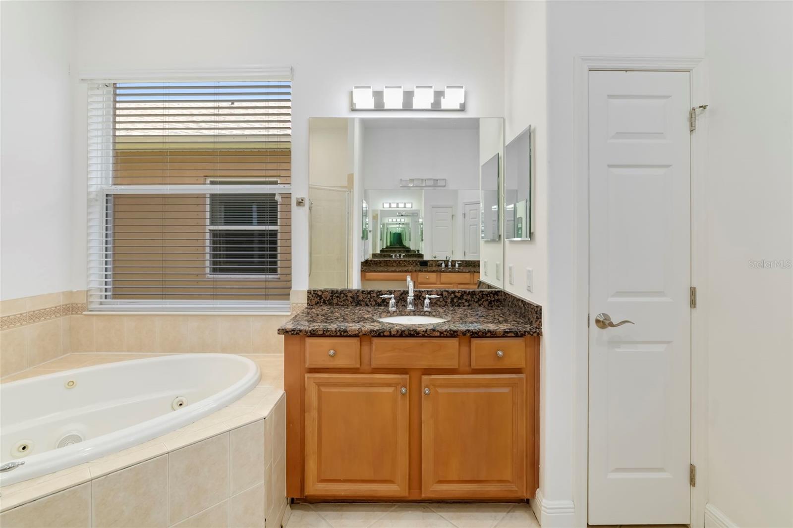 3628 Summerwind Cir Property Photo 27