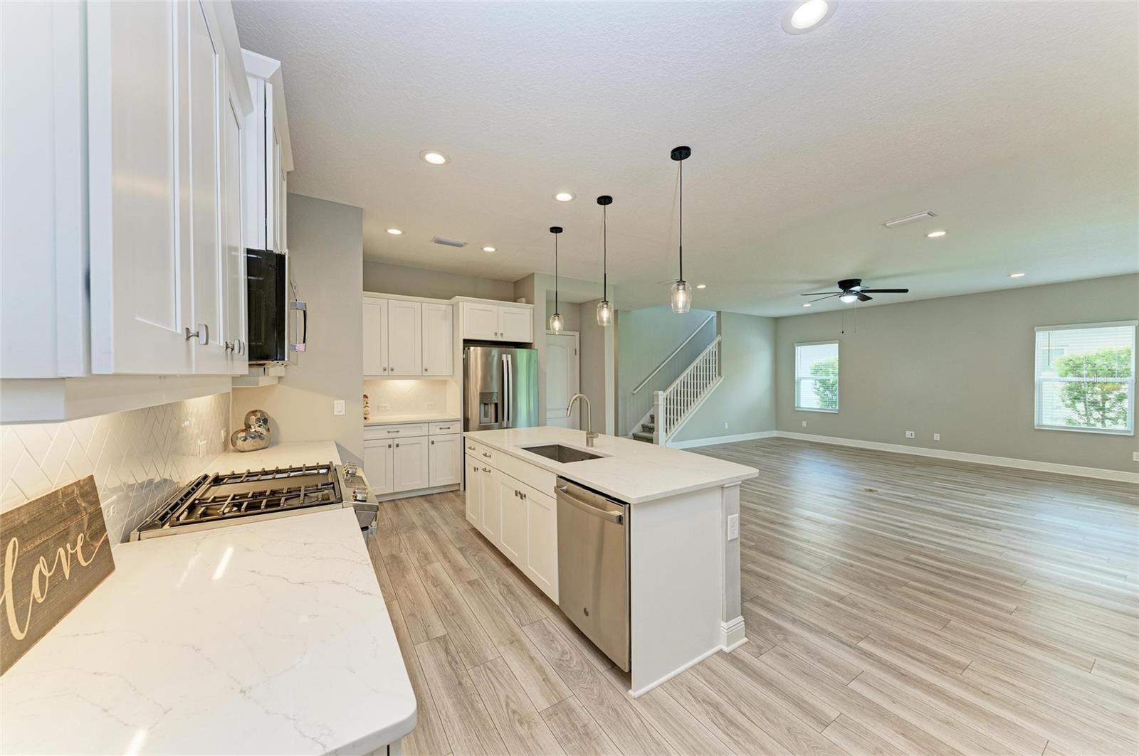 2802 Butterfly Jasmine Trl Property Photo 11
