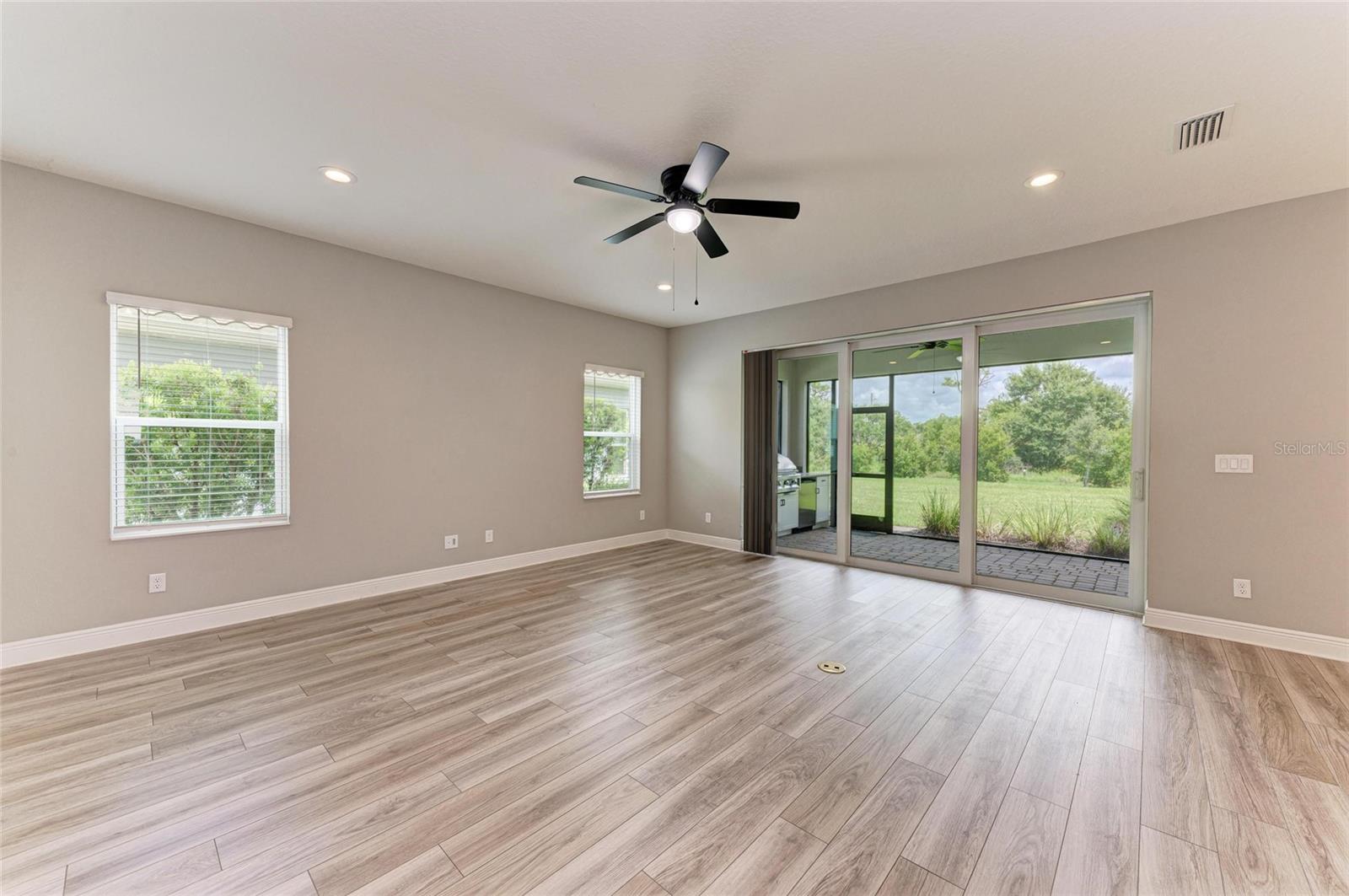 2802 Butterfly Jasmine Trl Property Photo 14