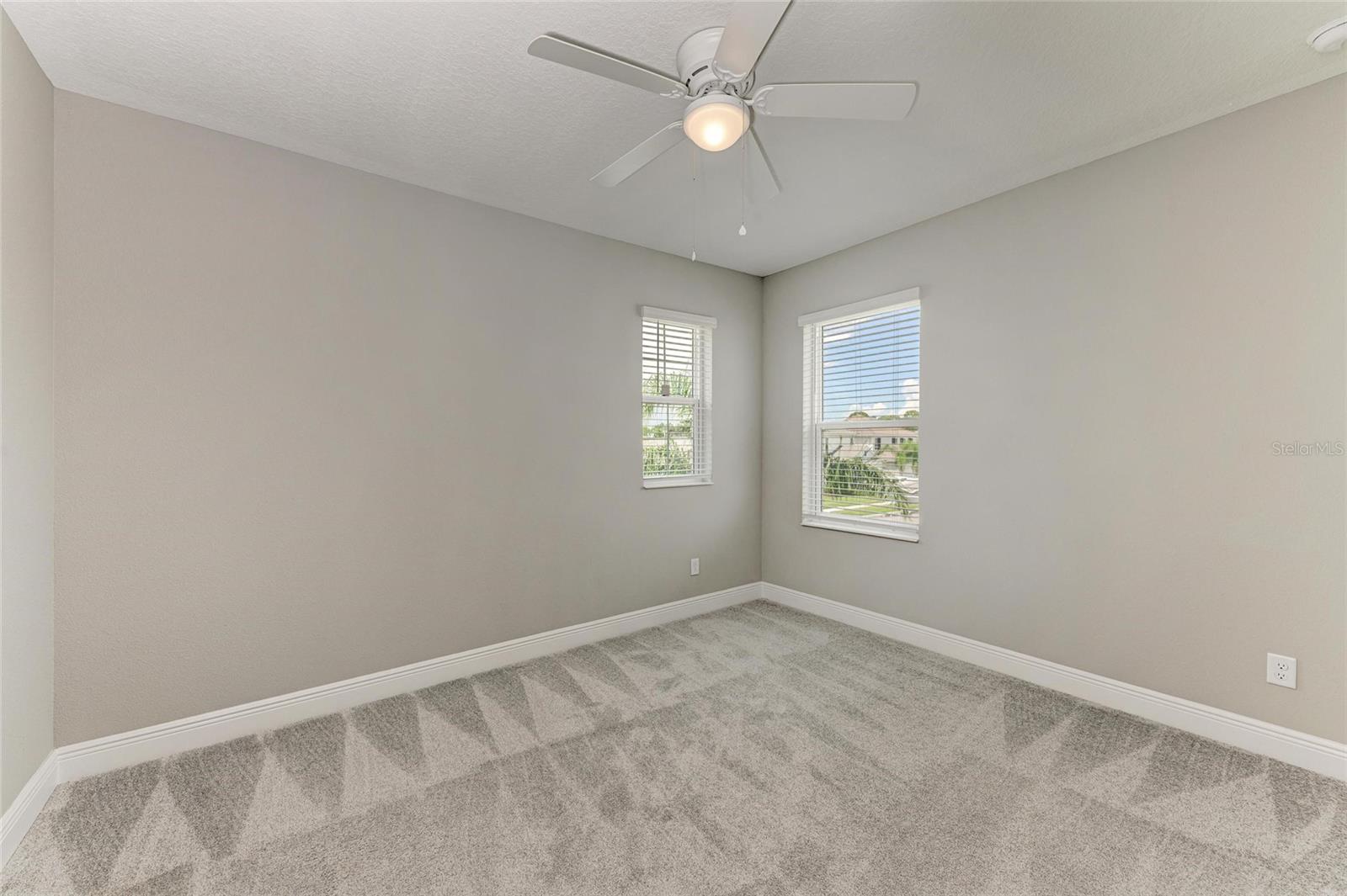 2802 Butterfly Jasmine Trl Property Photo 34