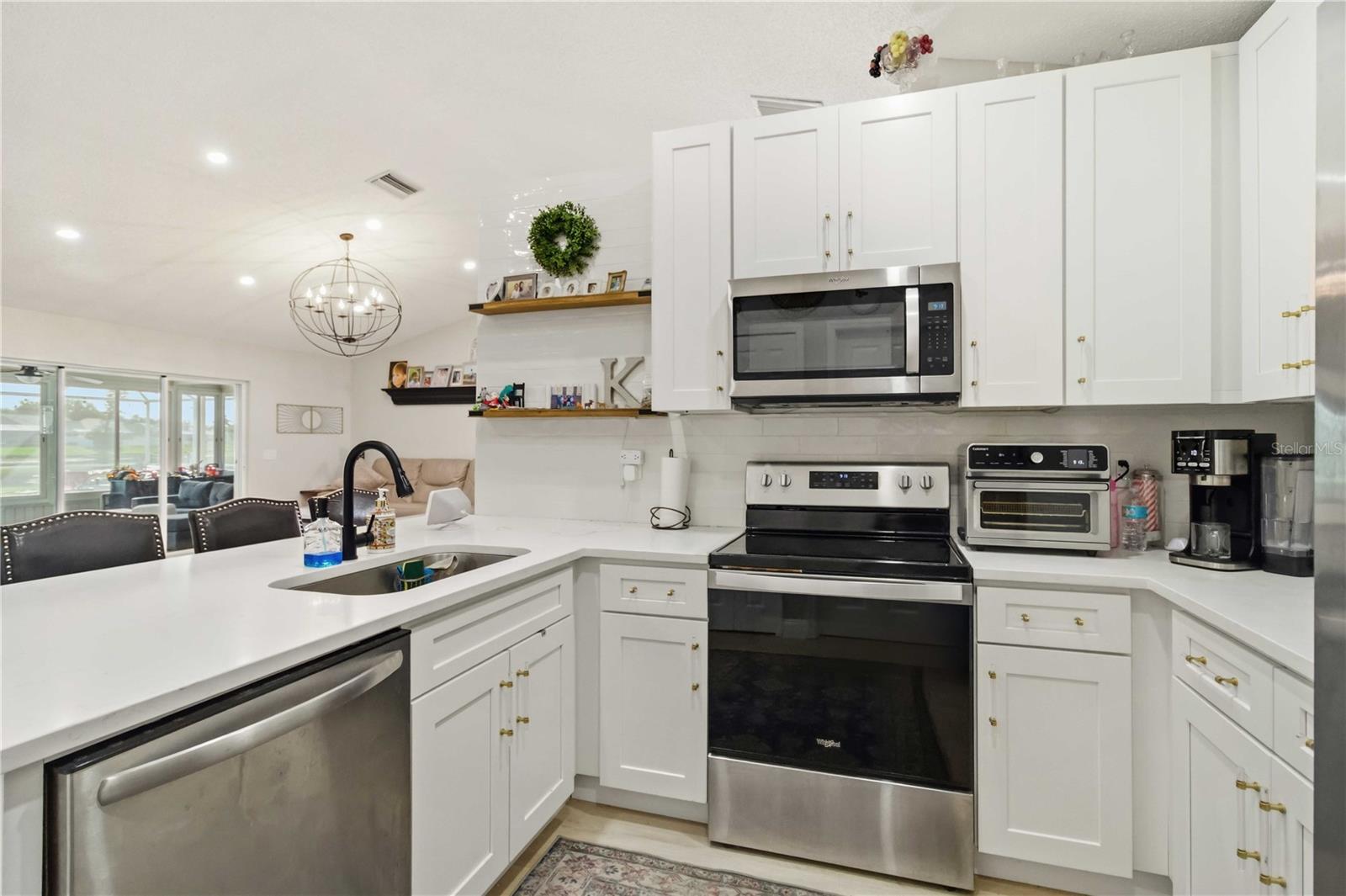 11816 Dunster Ln Property Photo 12