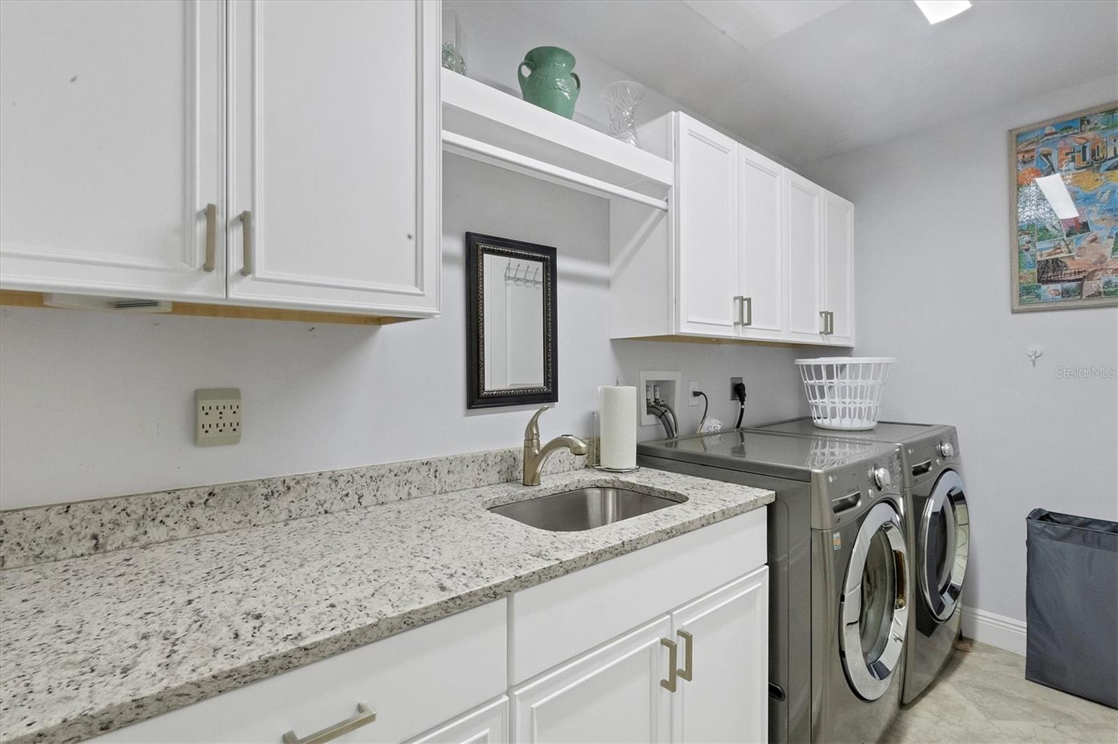 260 Hidden Bay Dr #402 Property Photo 30