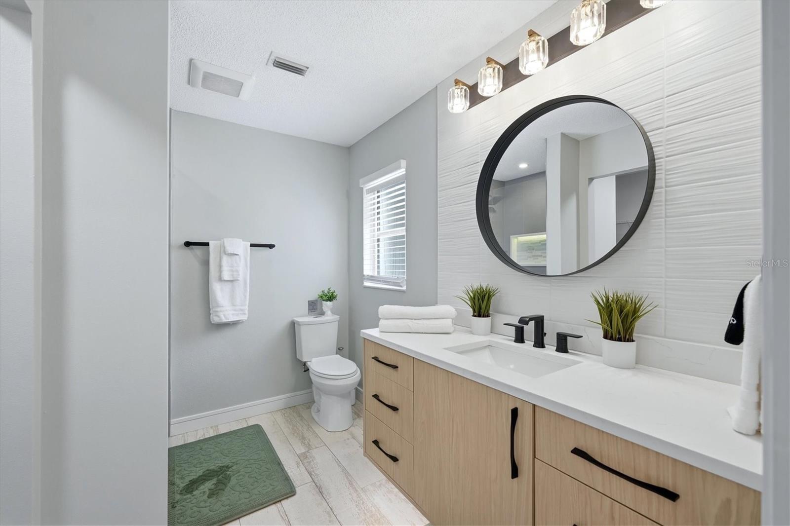 2428 Whippoorwill Cir Property Photo 34
