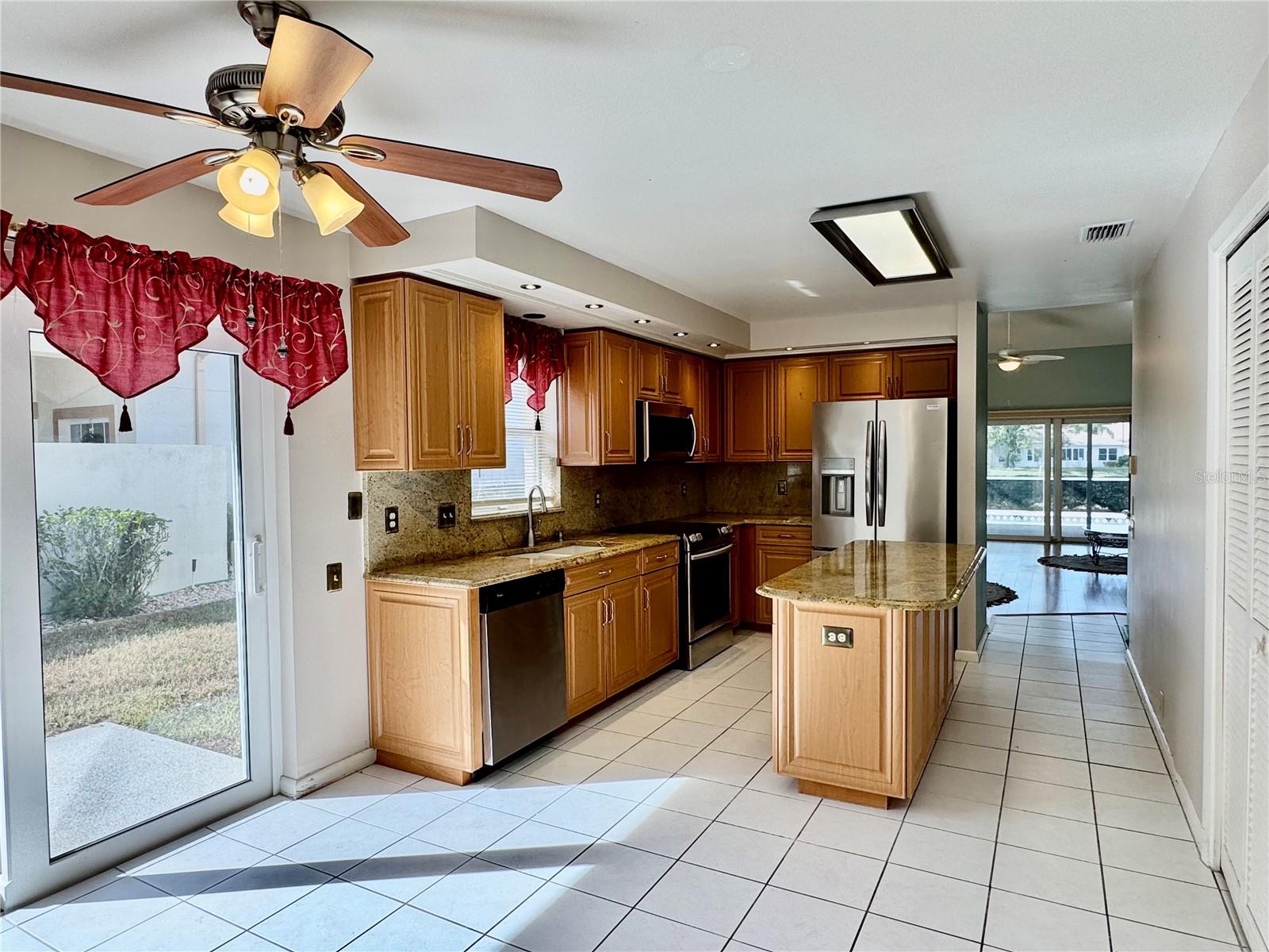 4720 Peridia Blvd E Property Photo 4