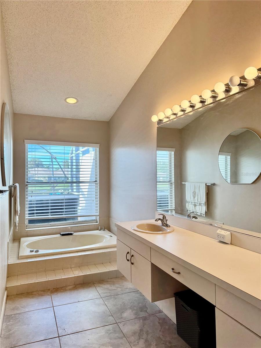 4720 Peridia Blvd E Property Photo 12