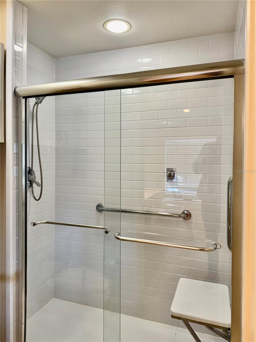 4720 Peridia Blvd E Property Photo 13