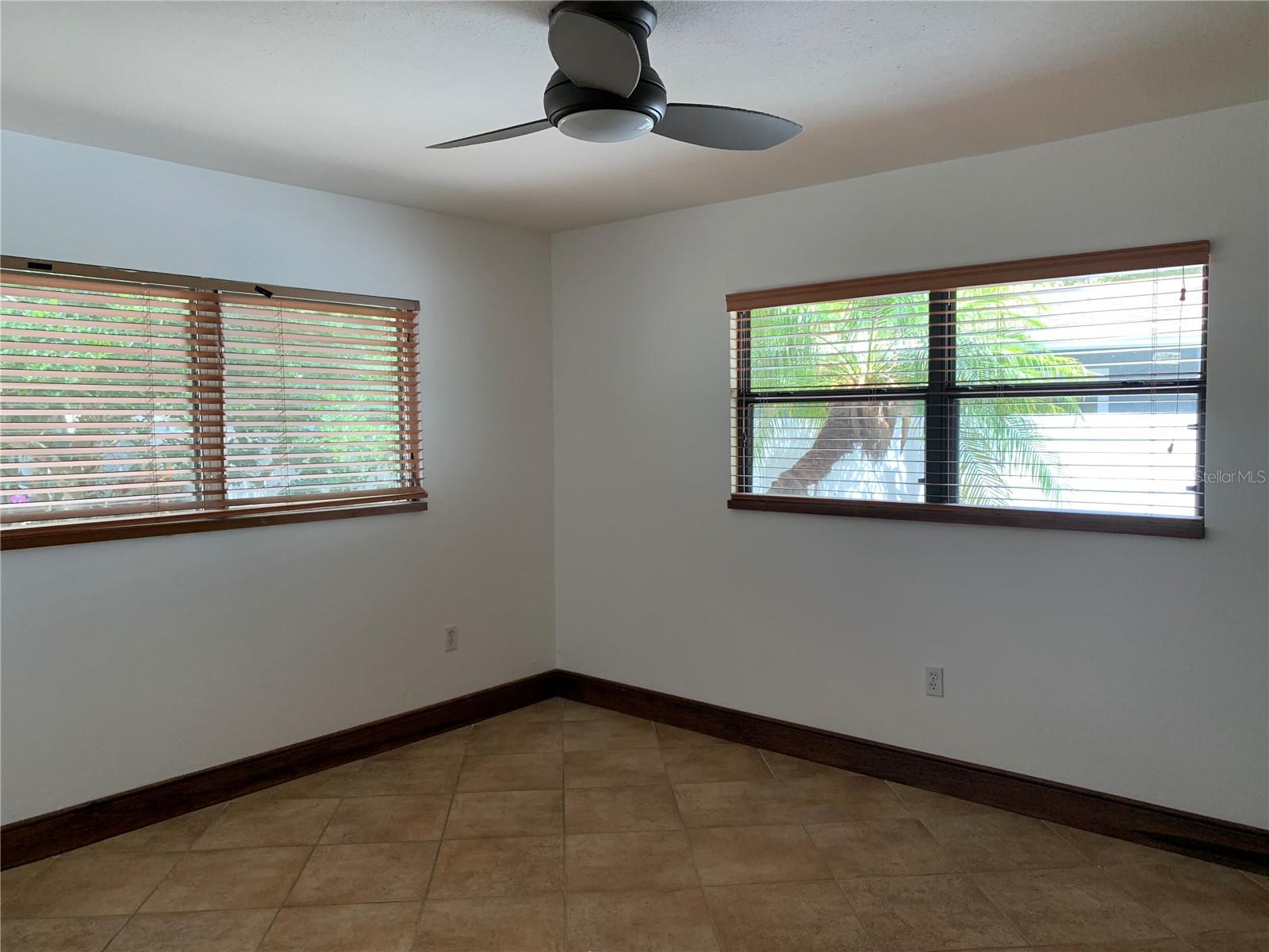 2436 Waldemere St Property Photo 14