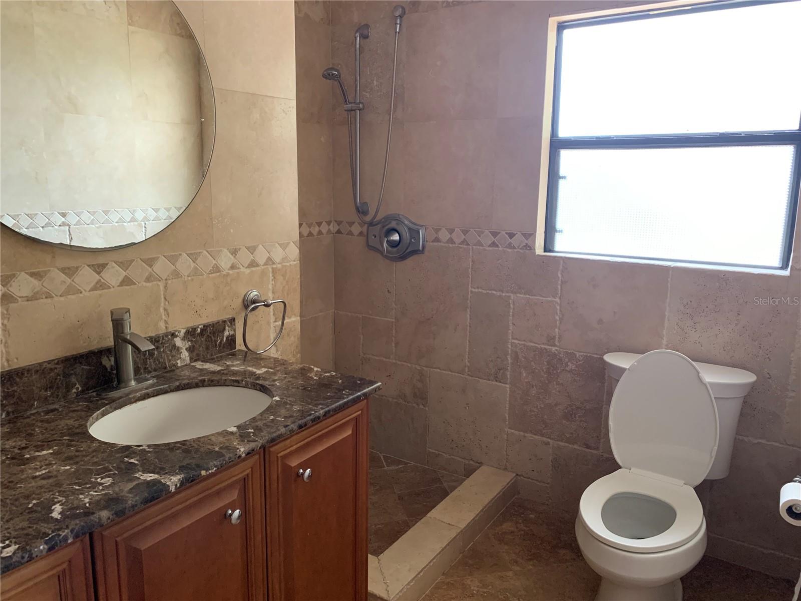 2436 Waldemere St Property Photo 16