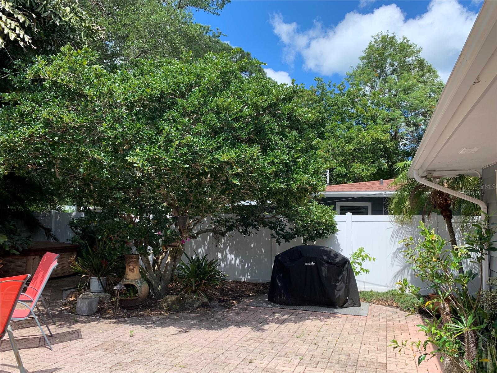2436 Waldemere St Property Photo 25