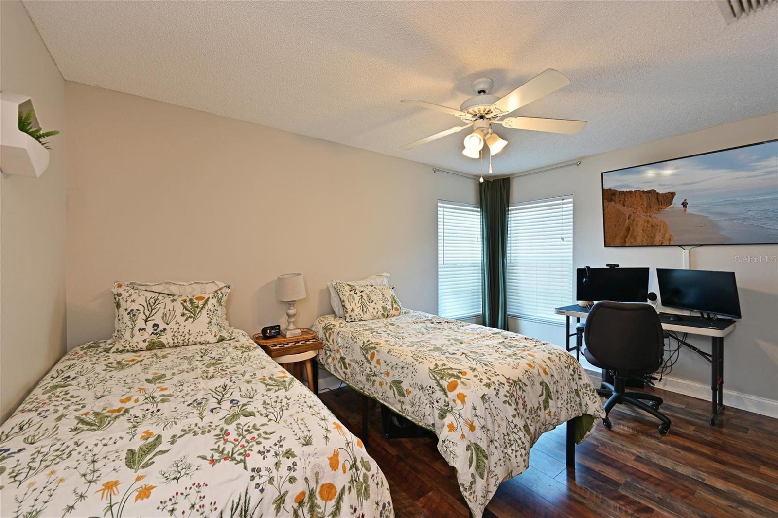 4427 Murfield Dr E Property Photo 15