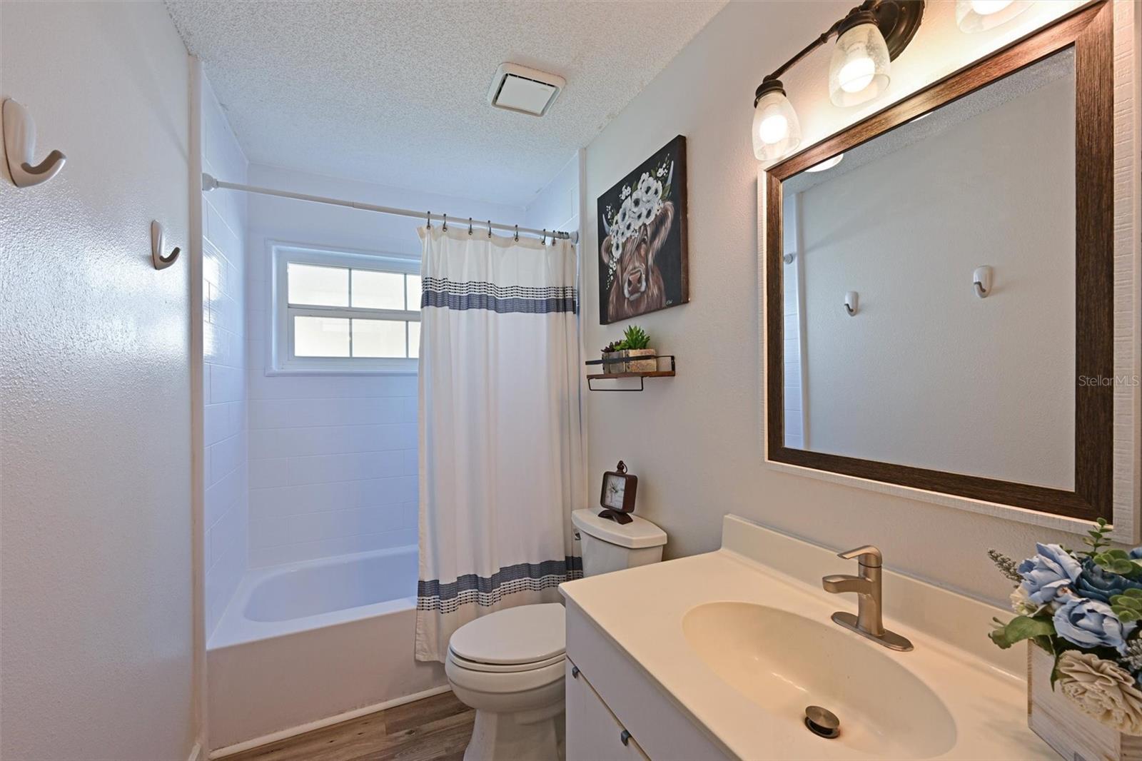 4427 Murfield Dr E Property Photo 16