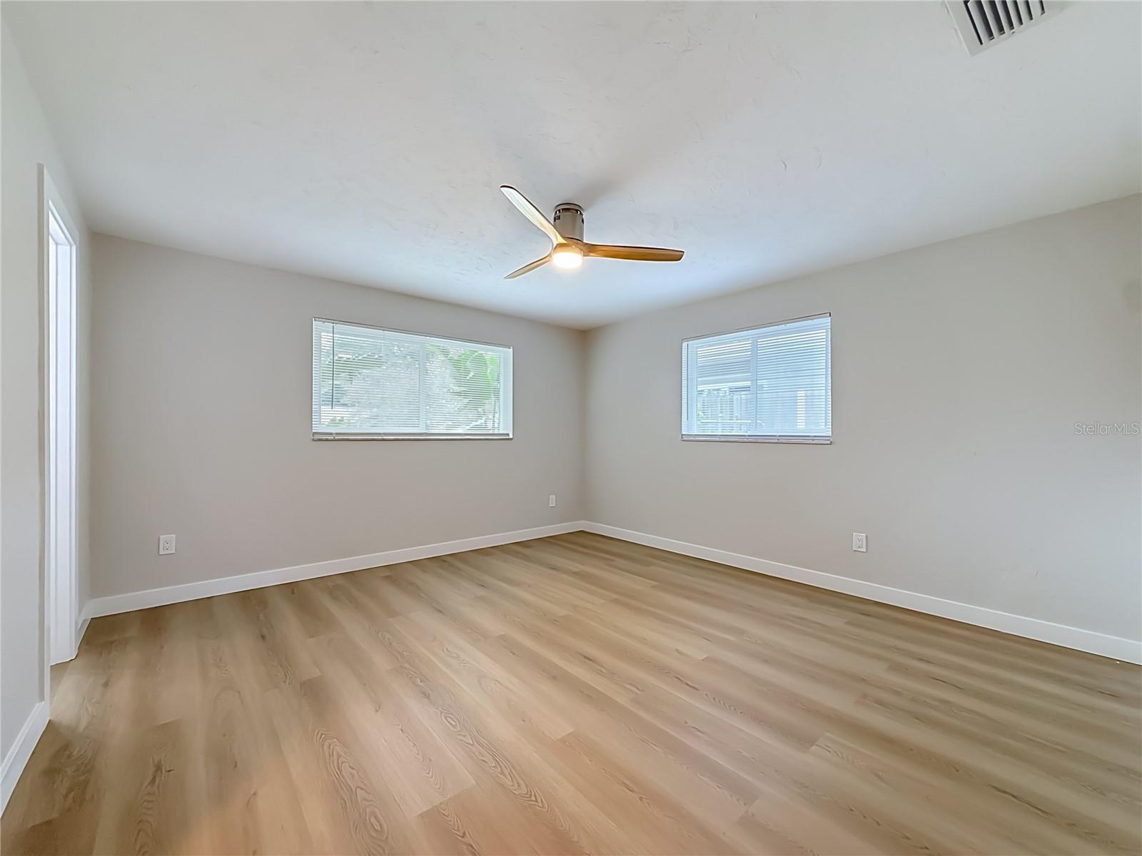 63 Oakwood Dr Property Photo 37