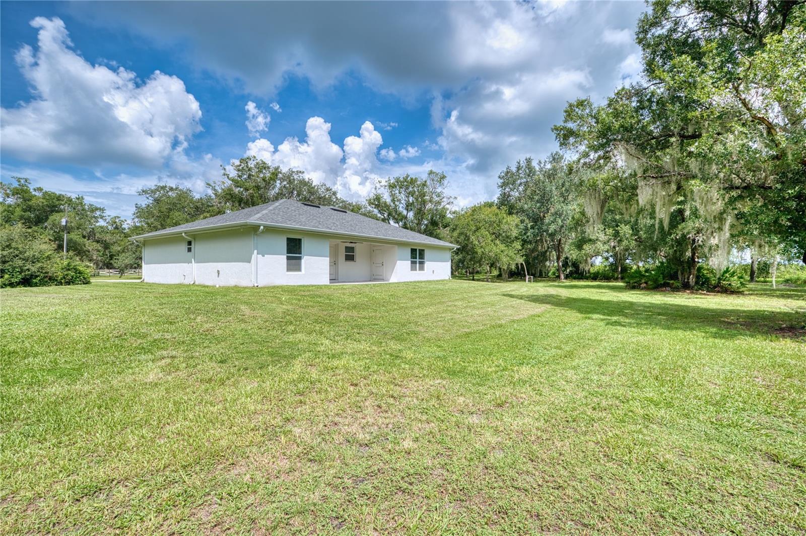 3472 Ne Davis St Property Photo 3