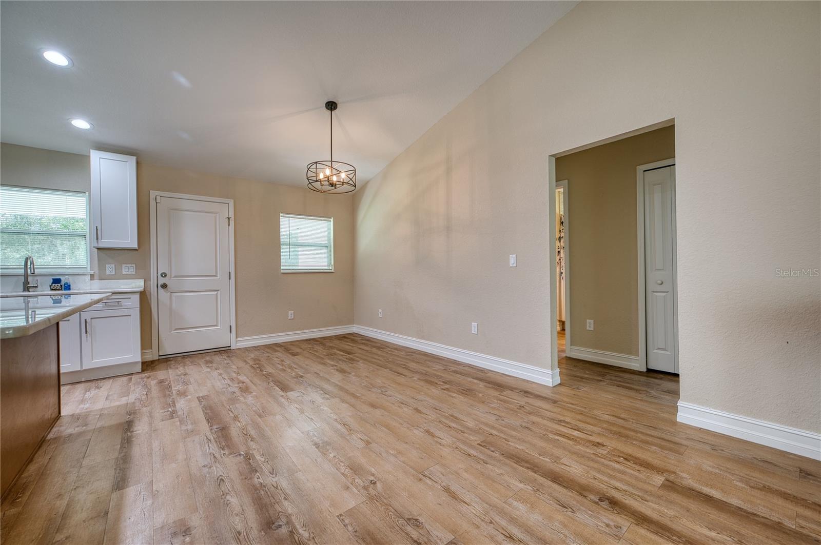 3472 Ne Davis St Property Photo 12