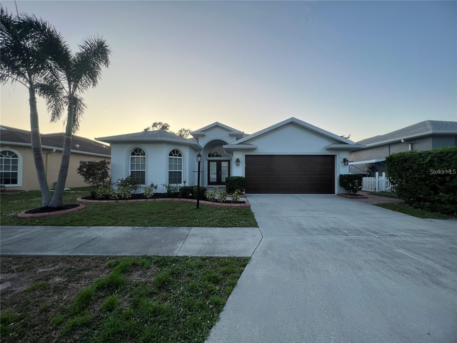 1066 WHITEGATE CT Property Photo 1