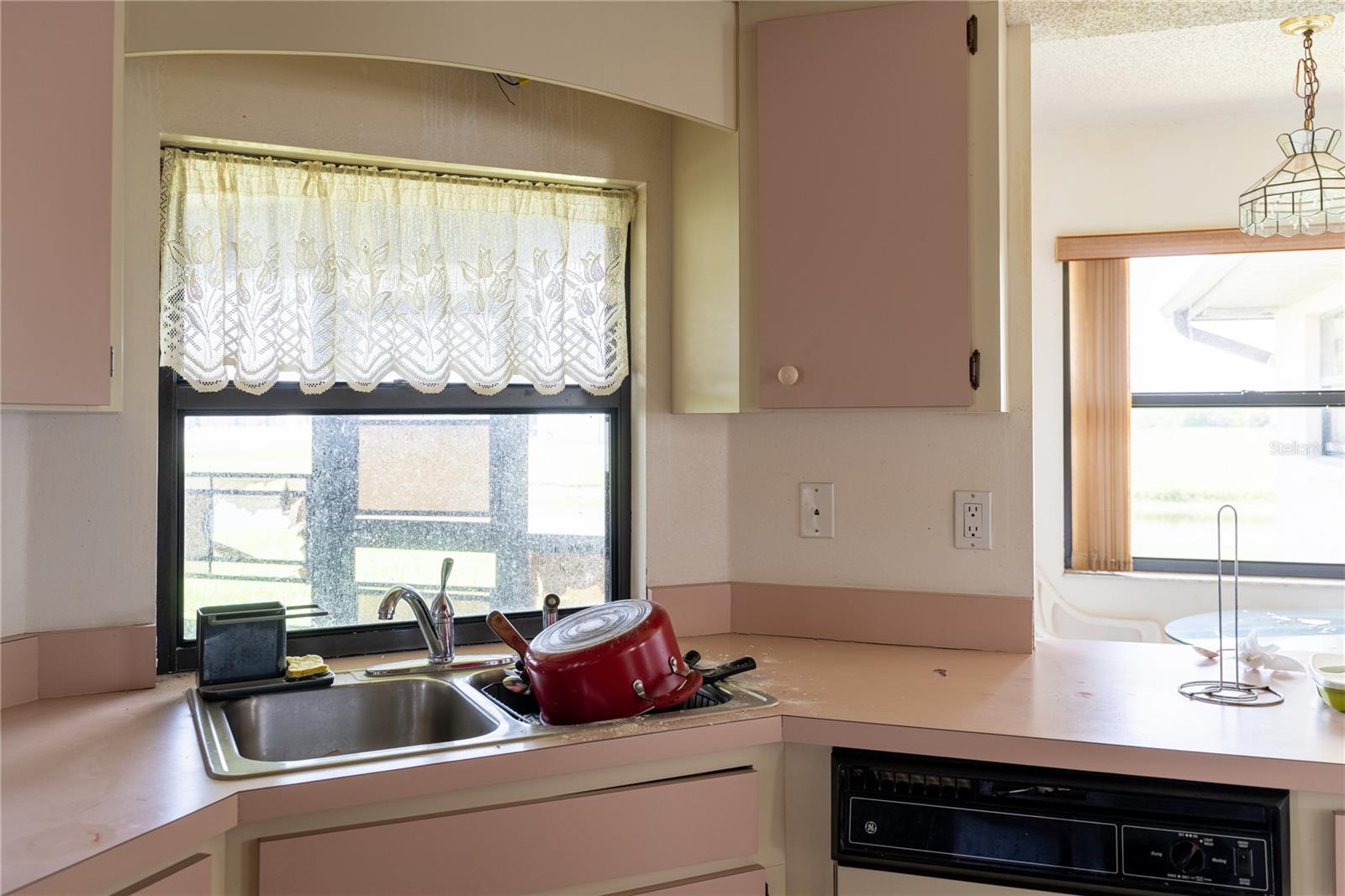 273 Rotonda Cir Property Photo 15