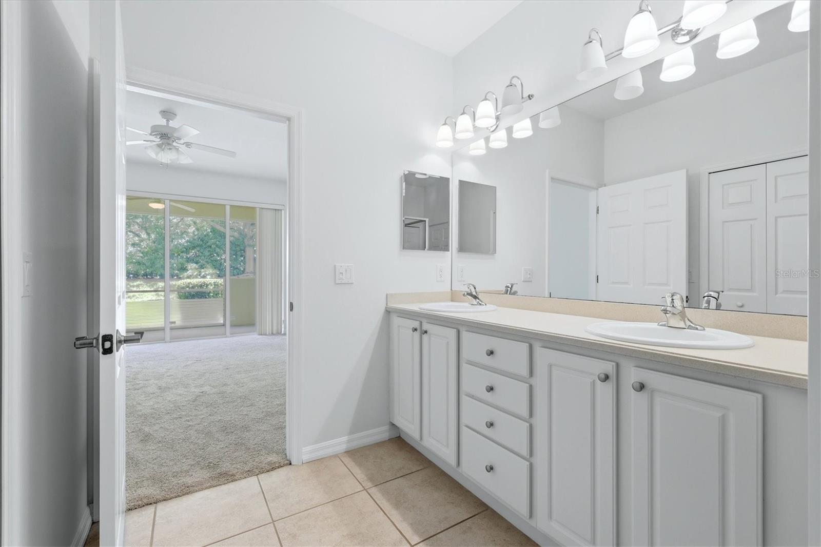 11487 52nd Ct E Property Photo 12