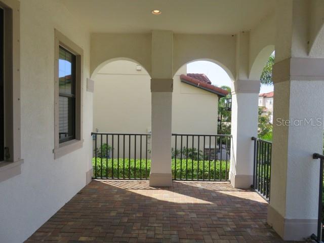 5827 Title Row Dr Property Photo 35