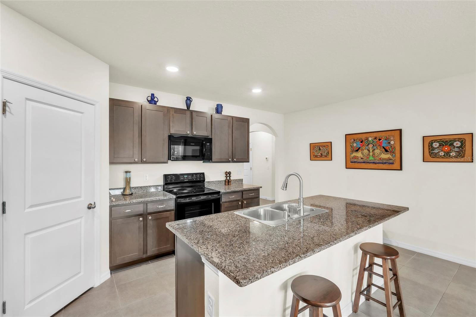 9527 Sunstone Blvd Property Photo 9