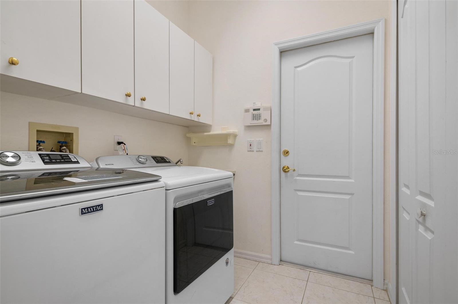 5249 Far Oak Cir Property Photo 11