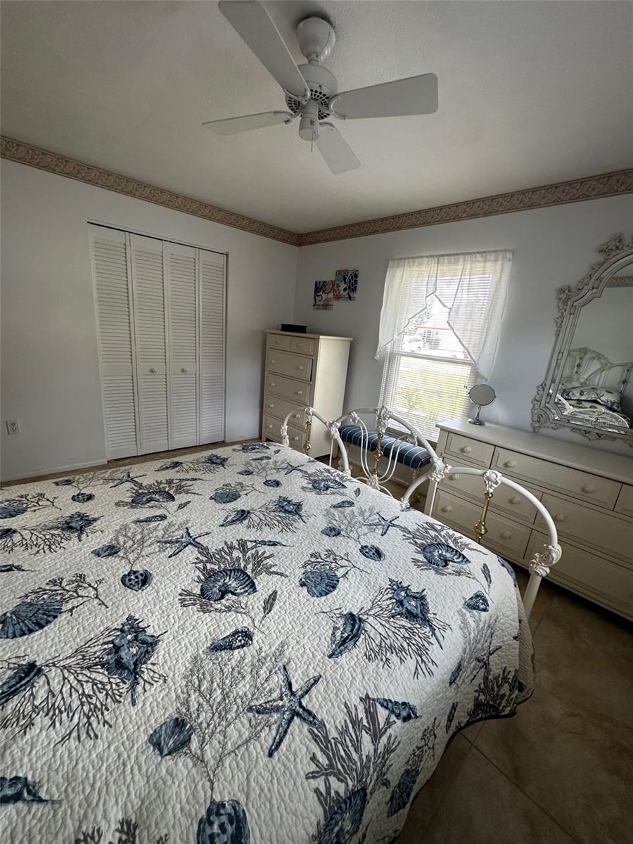 2425 Doud St Property Photo 12