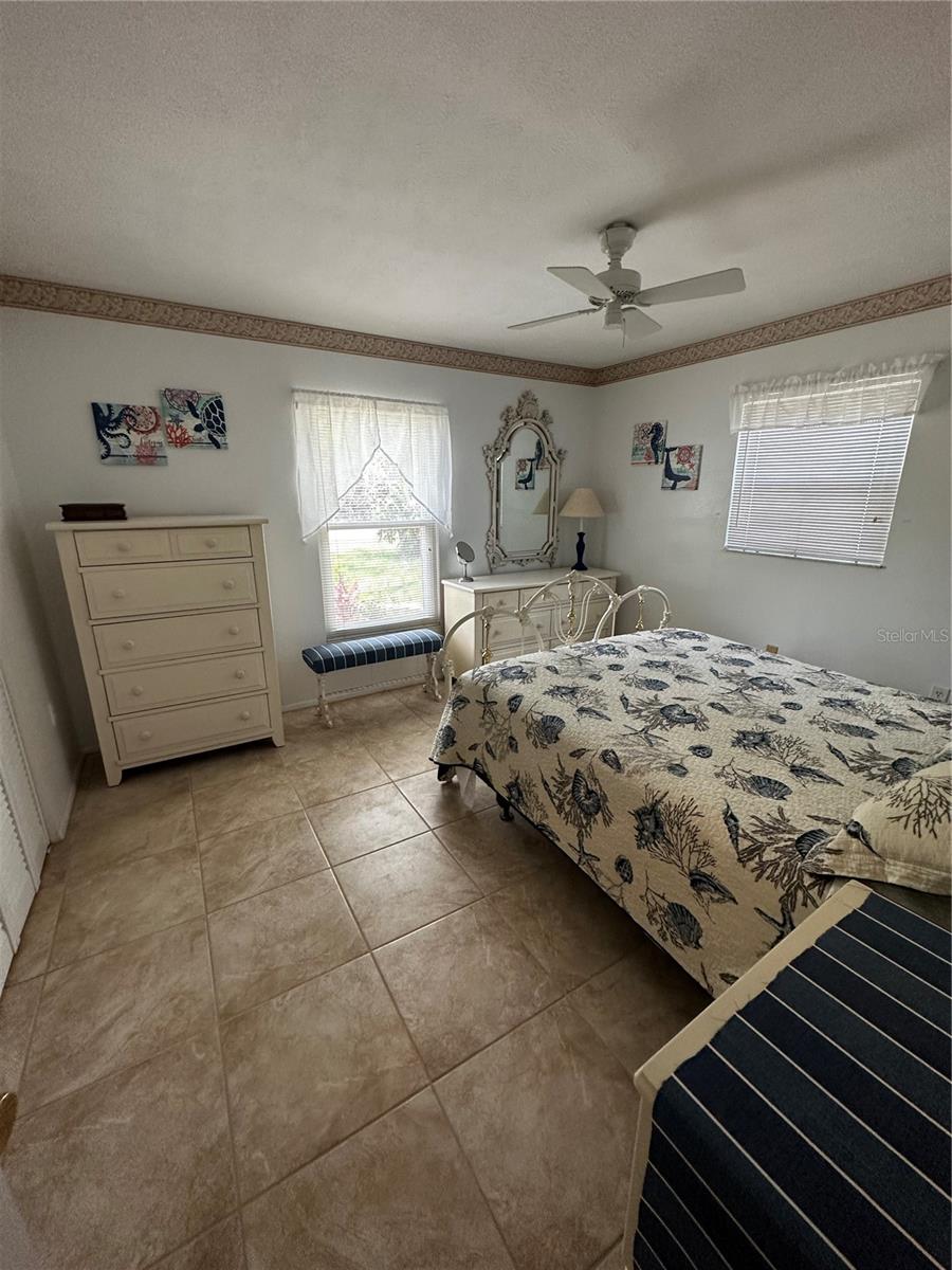2425 Doud St Property Photo 20