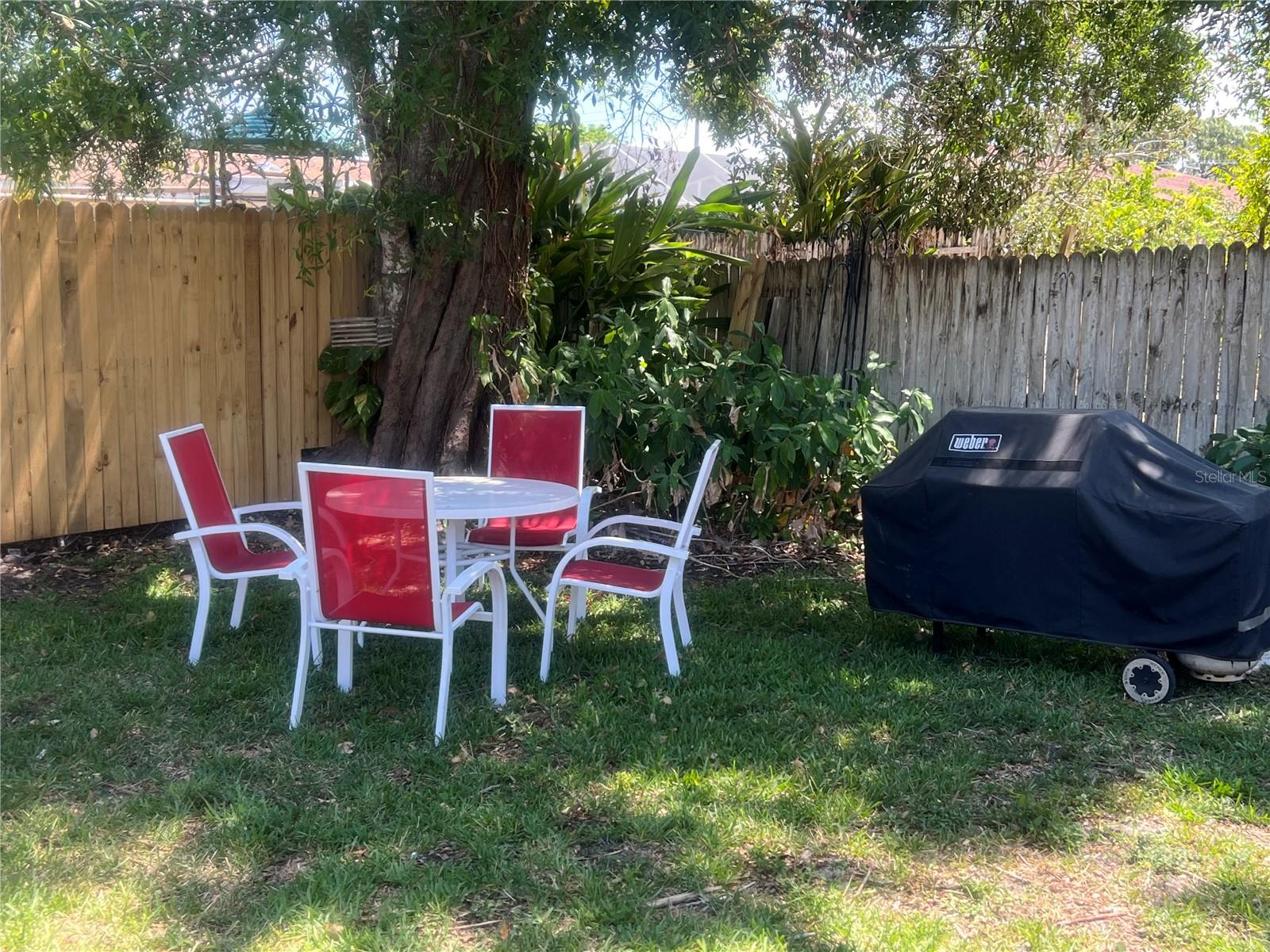2425 Doud St Property Photo 22