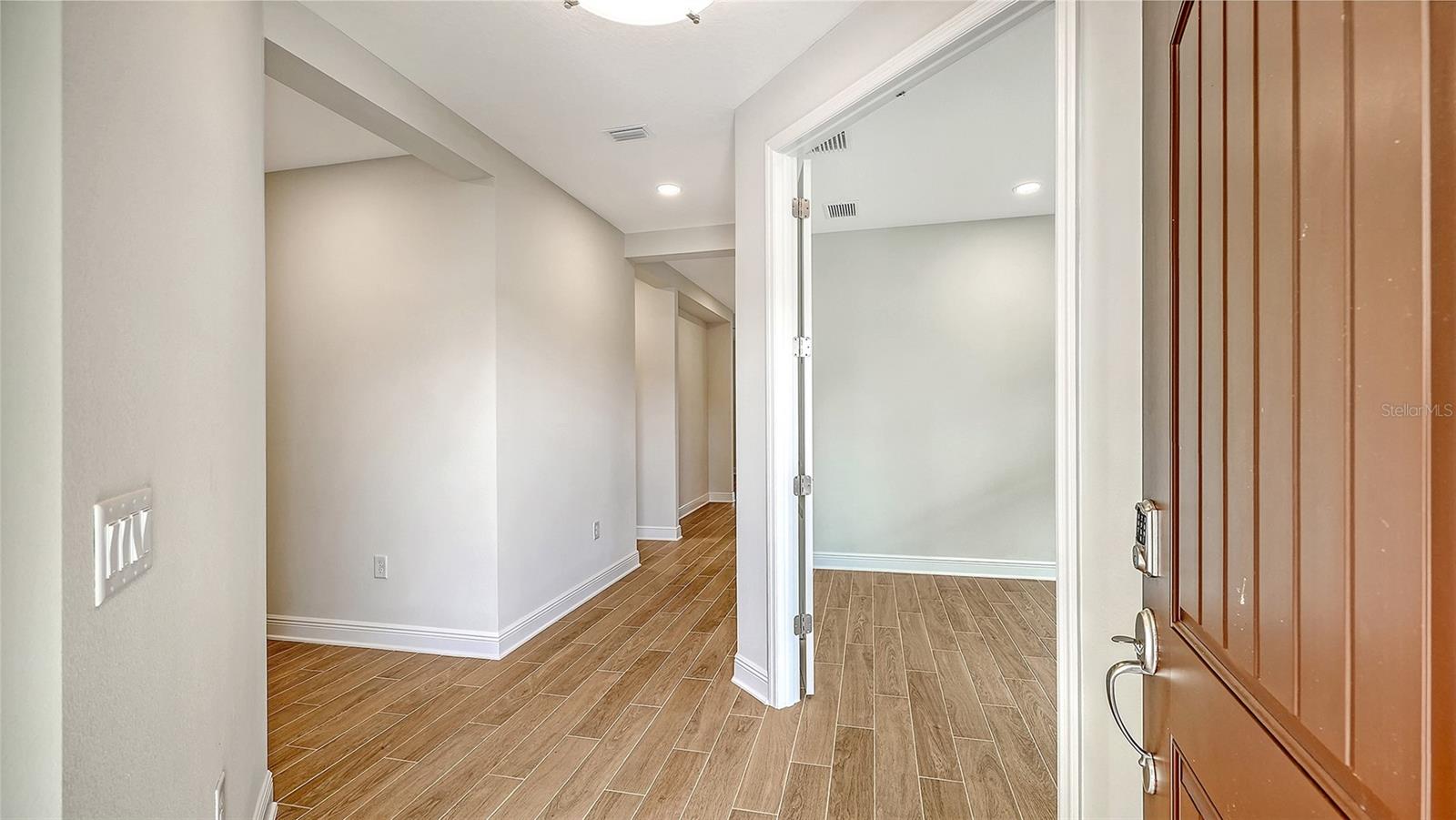 333 Potenza Loop Property Photo 4