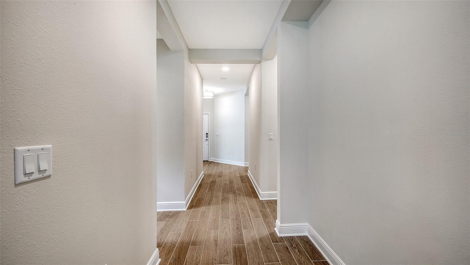 333 Potenza Loop Property Photo 6