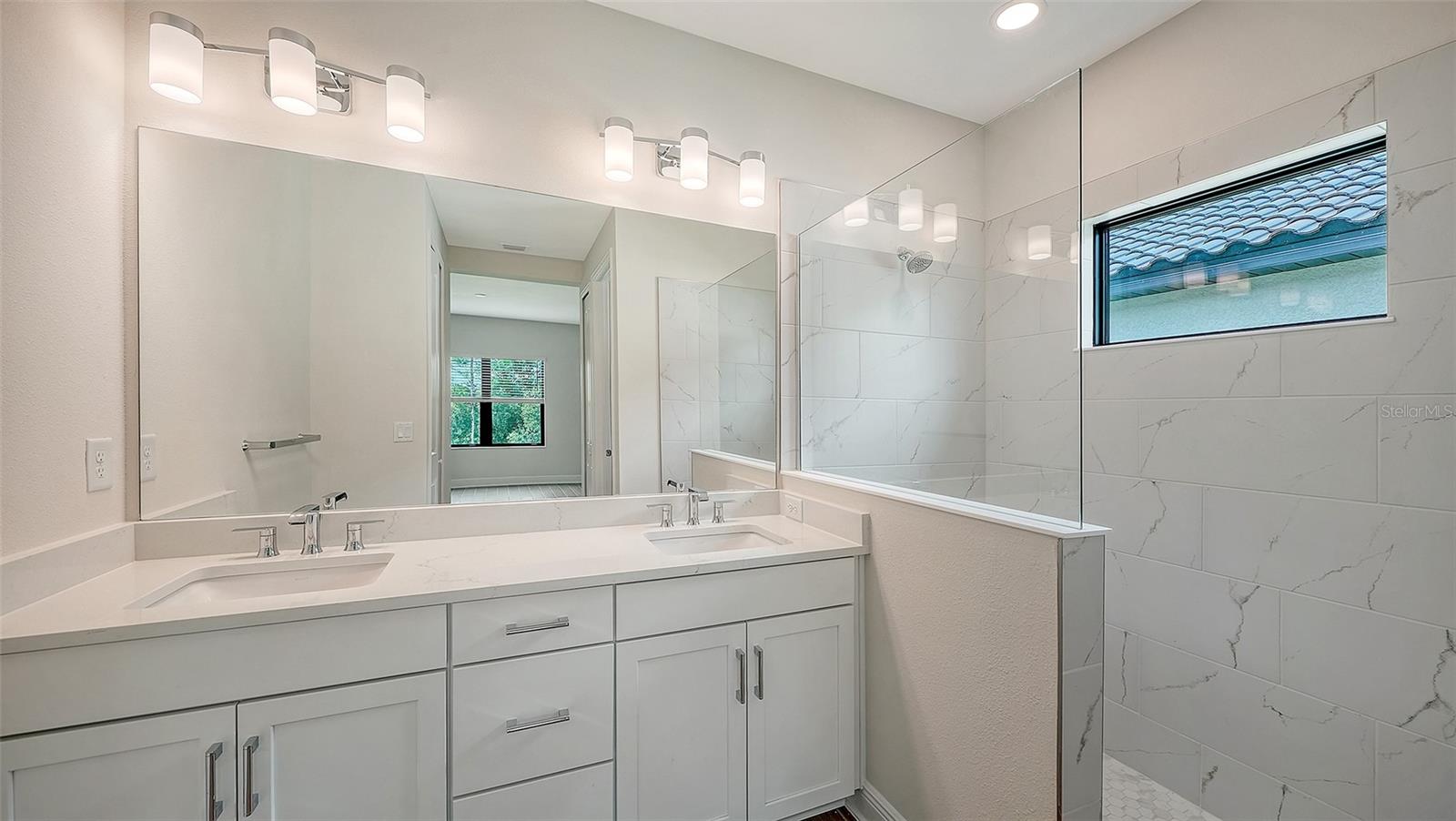 333 Potenza Loop Property Photo 22