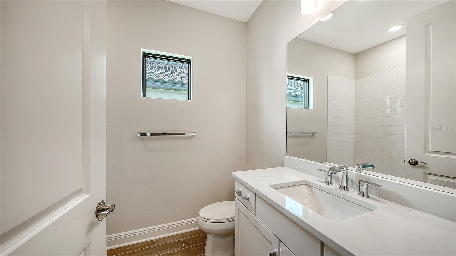 333 Potenza Loop Property Photo 28