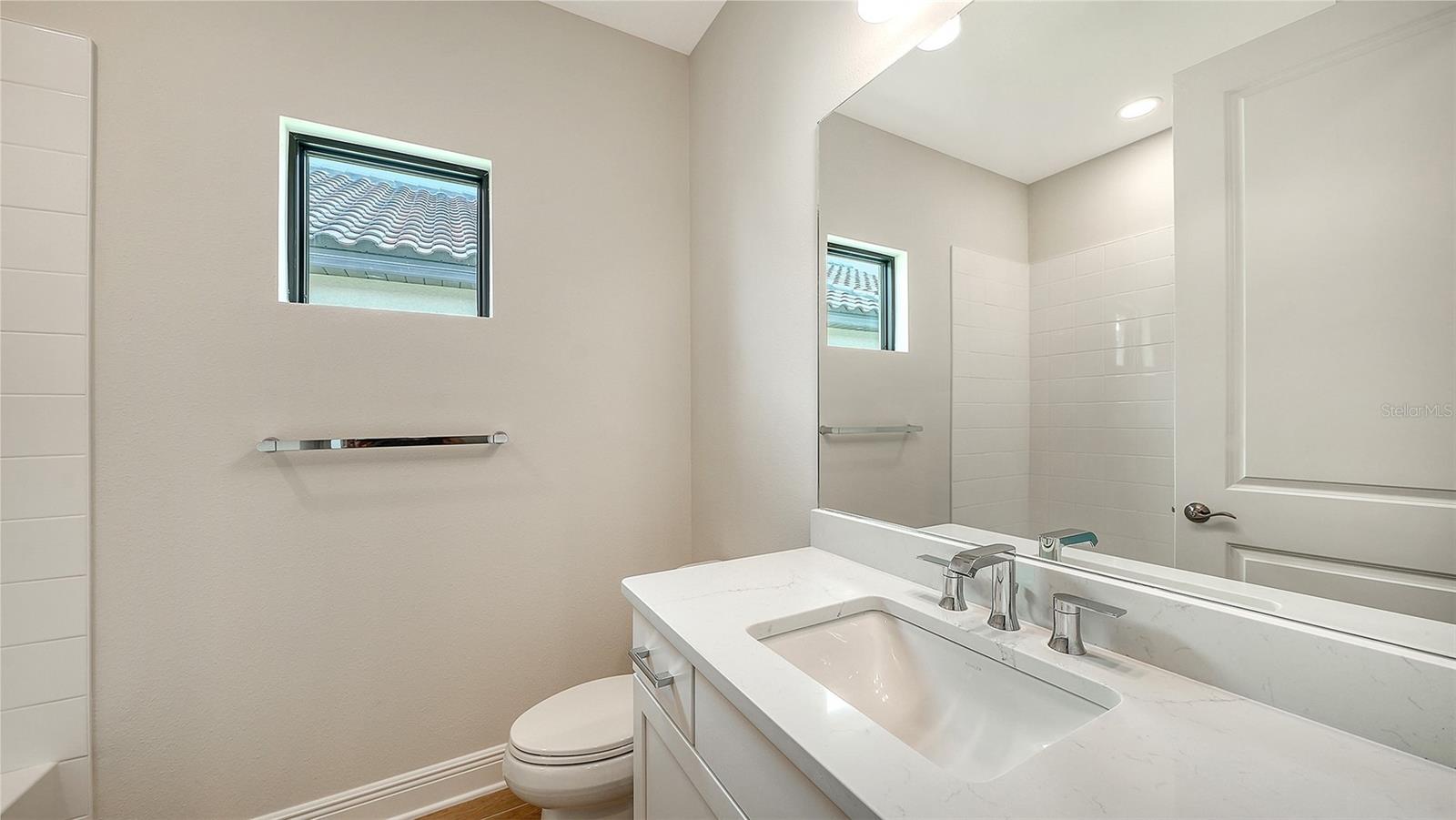 333 Potenza Loop Property Photo 29
