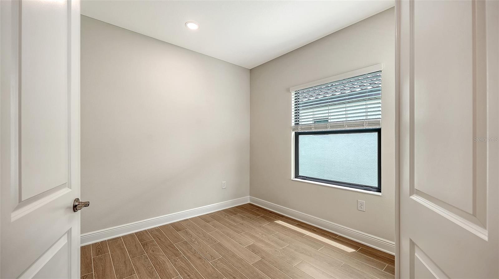 333 Potenza Loop Property Photo 33