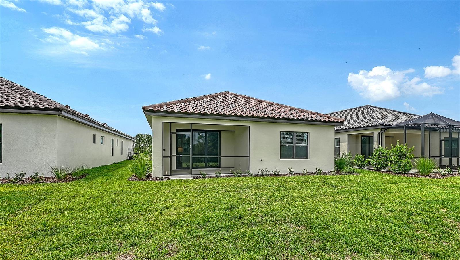 333 Potenza Loop Property Photo 37