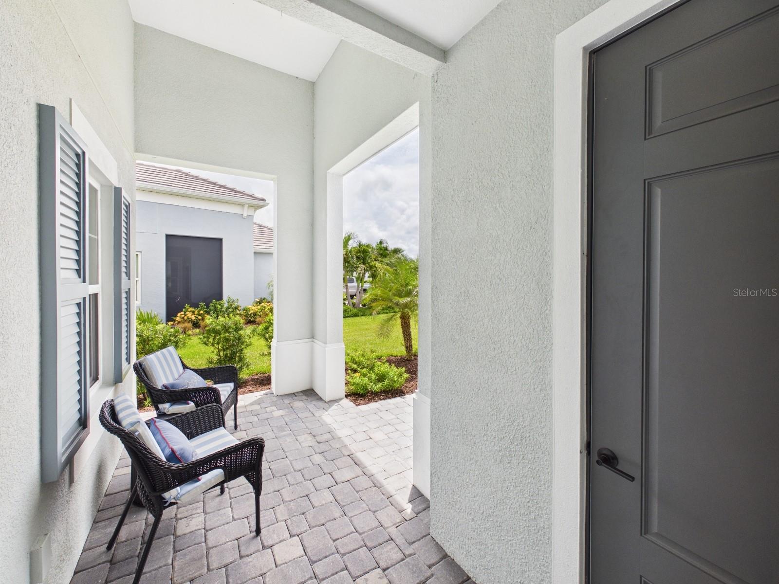 10012 Lake Wales Cir Property Photo 9