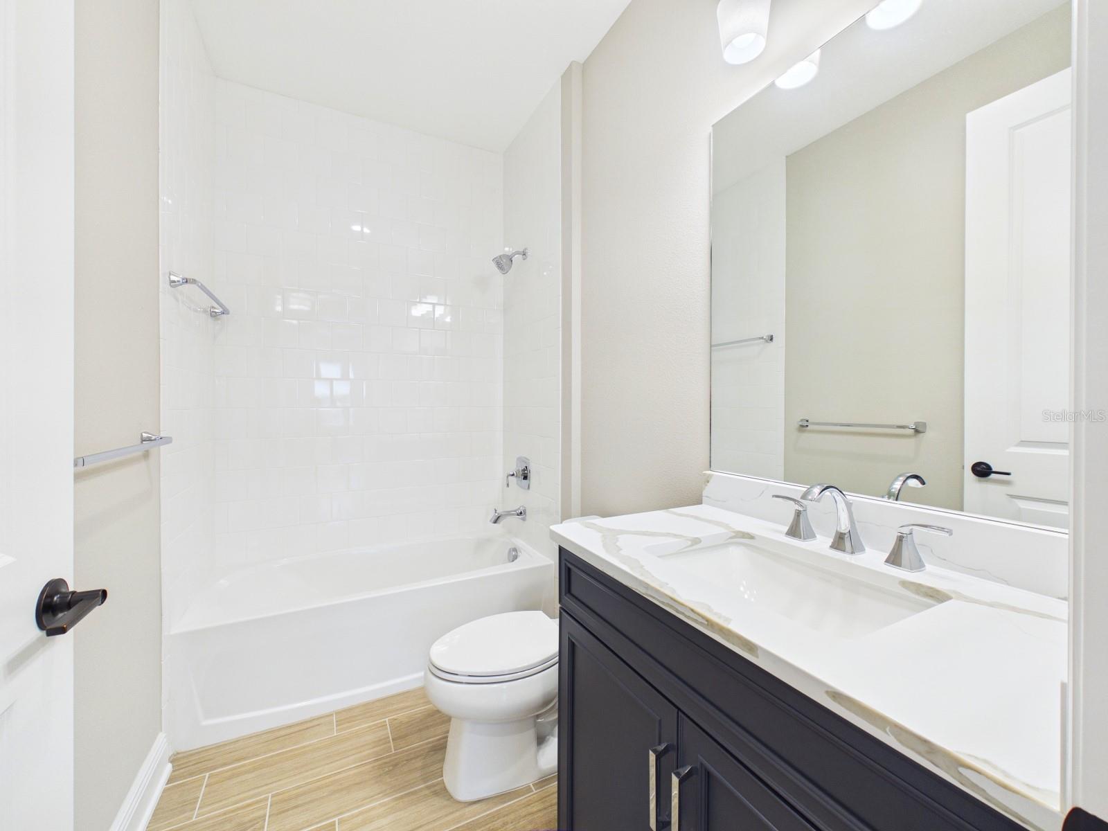 10012 Lake Wales Cir Property Photo 17
