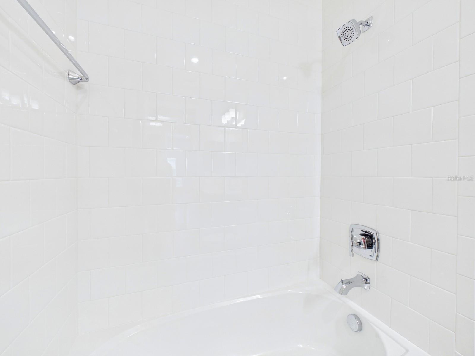 10012 Lake Wales Cir Property Photo 18