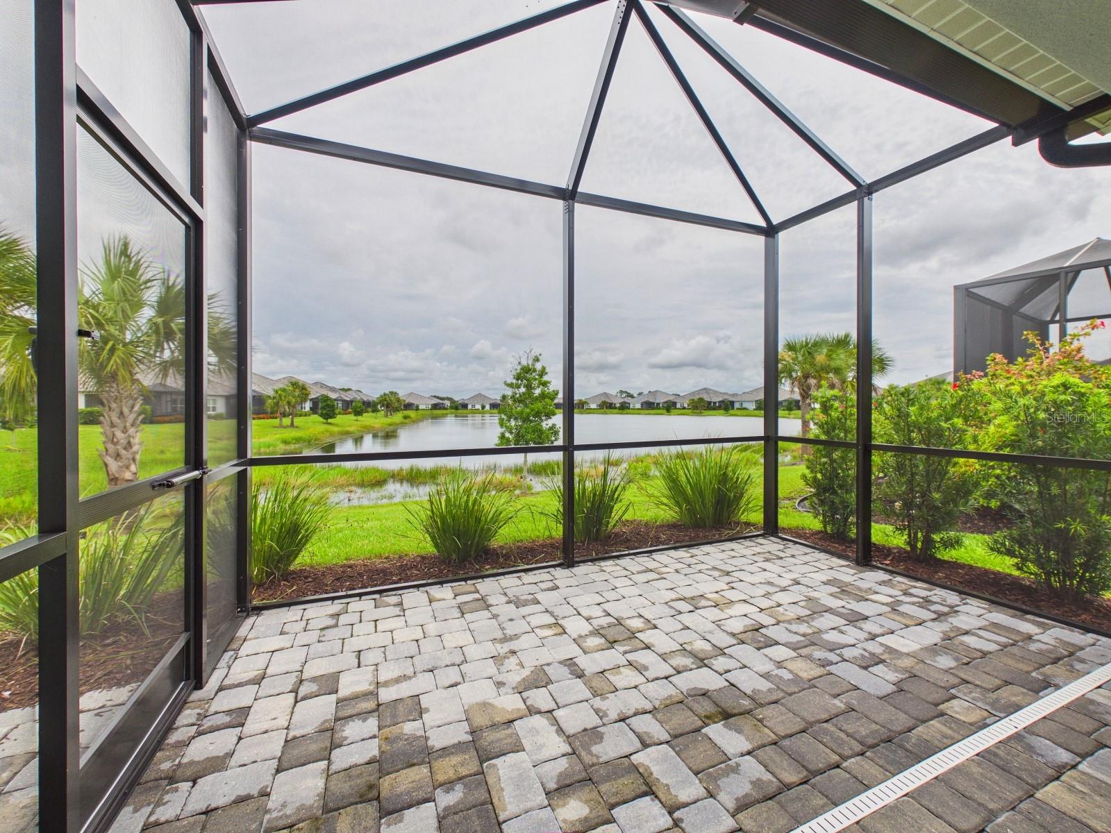 10012 Lake Wales Cir Property Photo 56