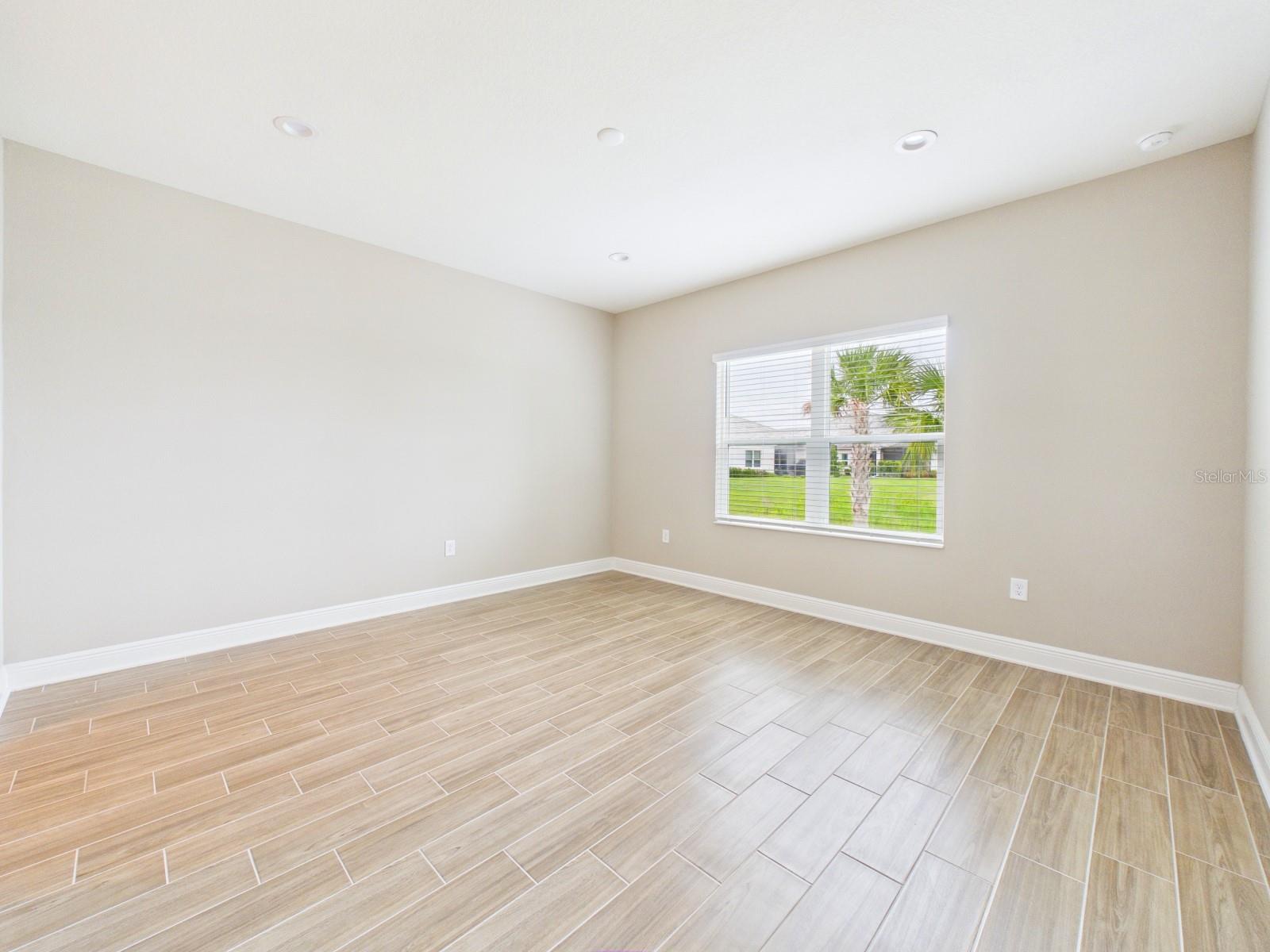 10012 Lake Wales Cir Property Photo 65