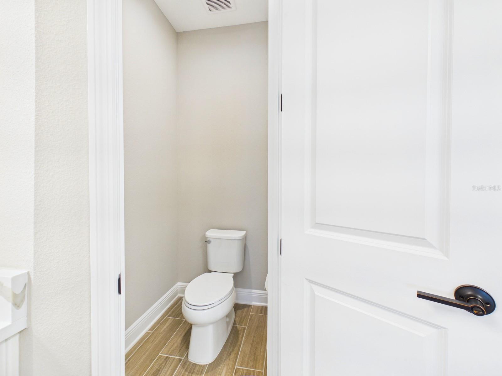 10012 Lake Wales Cir Property Photo 80
