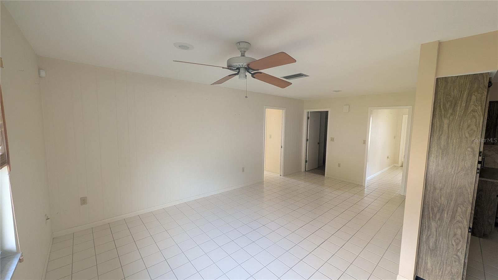 3720 Pin Oaks St Property Photo 2